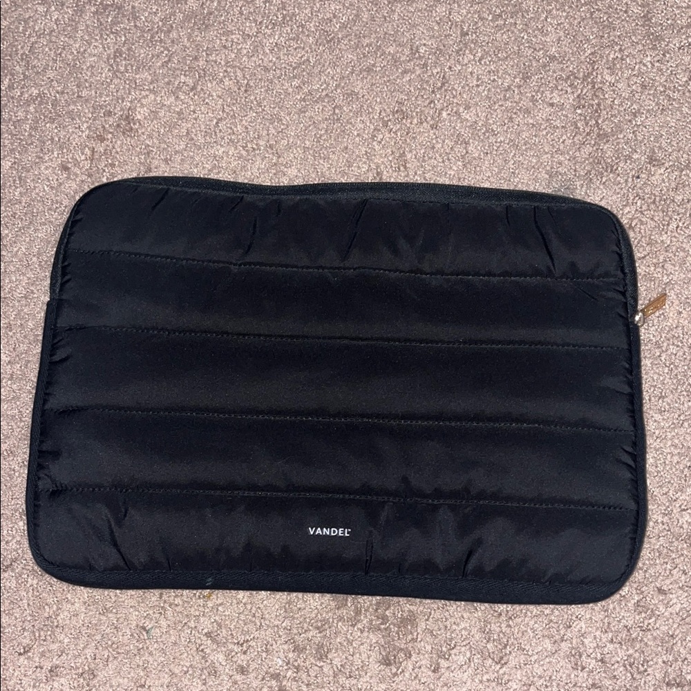 Vandel Black Laptop Sleeve